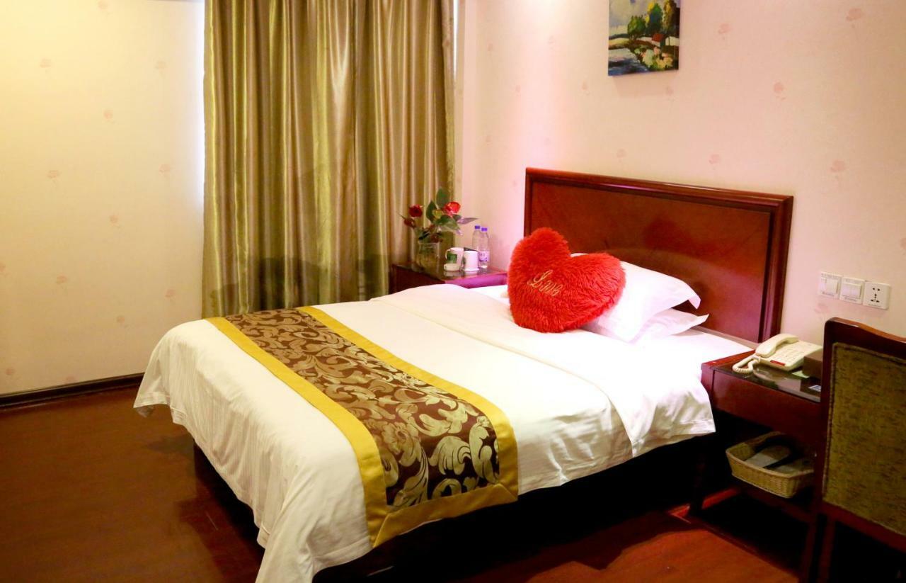 Greentree Inn Guiyang Court Street West Zhongshan Road Subway Station Business Hotel Ngoại thất bức ảnh