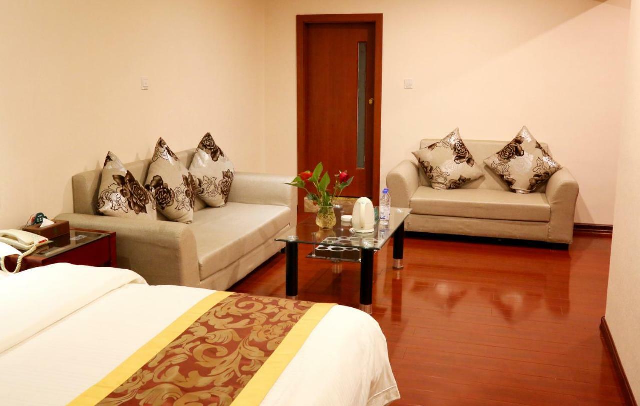 Greentree Inn Guiyang Court Street West Zhongshan Road Subway Station Business Hotel Ngoại thất bức ảnh